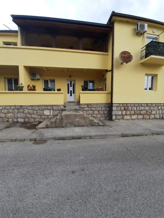 Apartments Mila Cetynia Zewnętrze zdjęcie